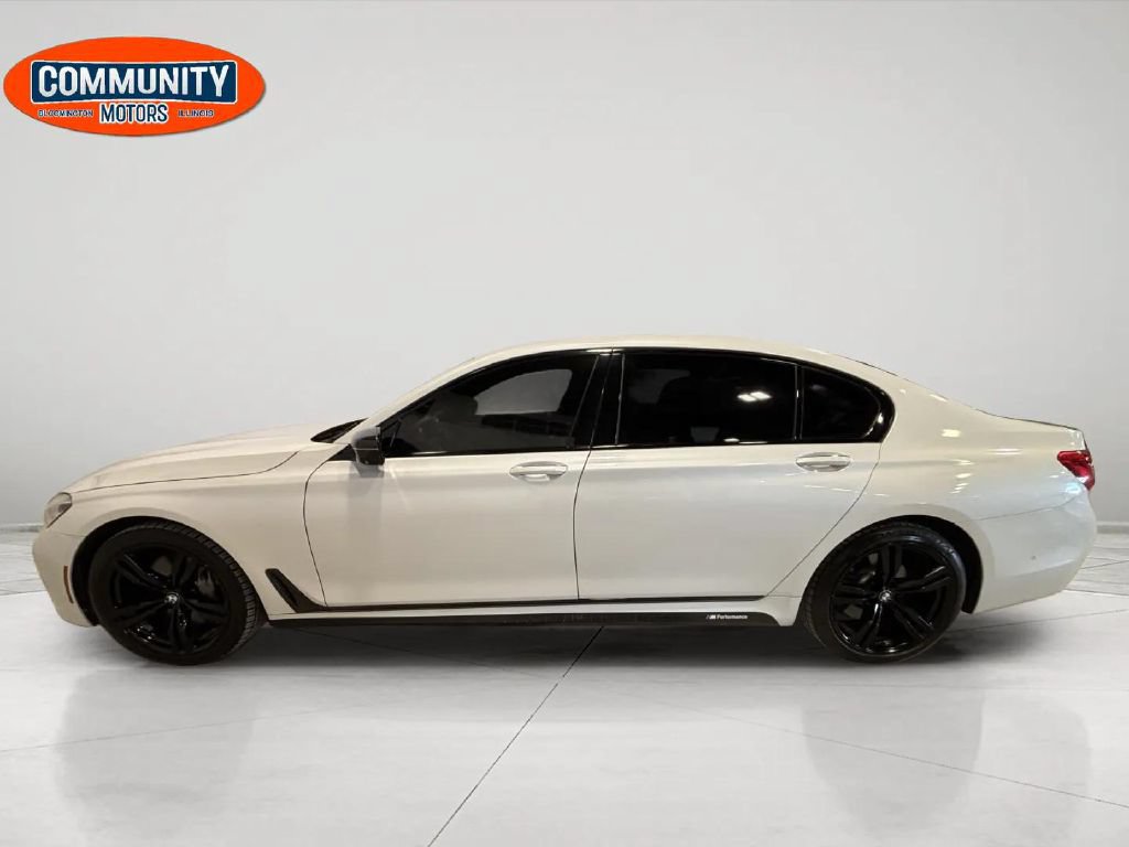 Used 2016 BMW 750i xDrive AWD/4WD image 2