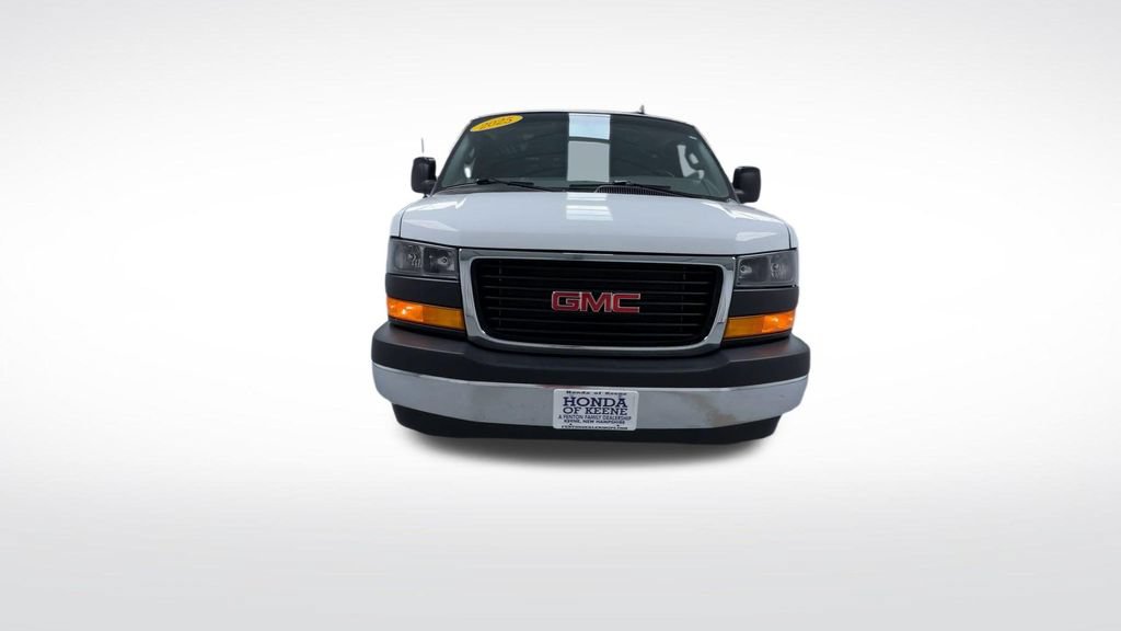 Used 2025 GMC Savana 2500 w/ Driver Convenience Package RWD image 3
