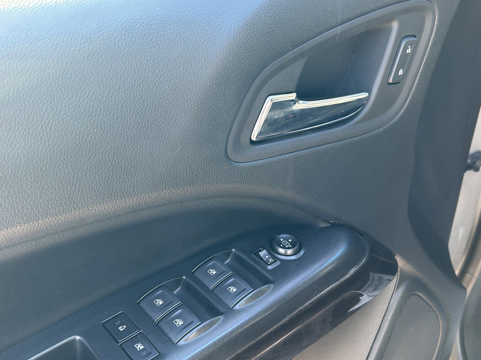 Used 2022 GMC Canyon Elevation image 10