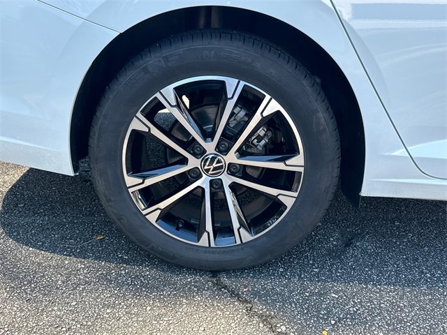 Used 2025 Volkswagen Jetta Sport image 31