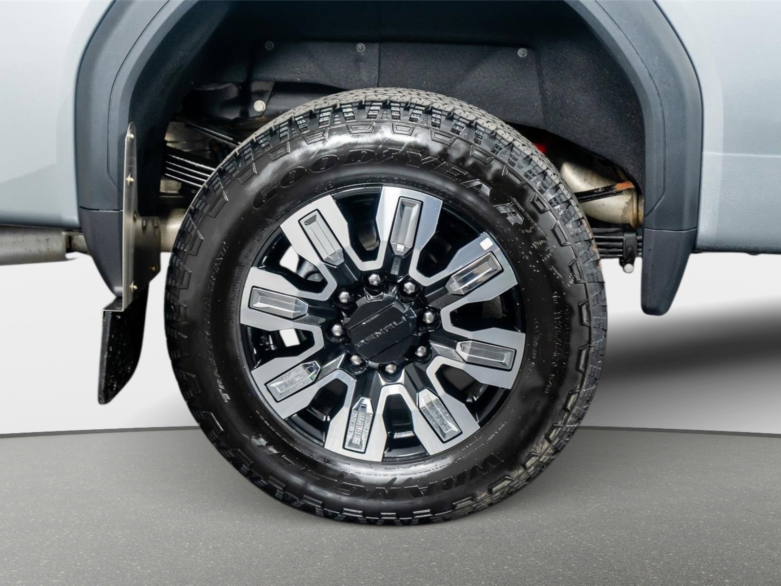 Used 2025 GMC Sierra 3500 Denali w/ Denali Reserve Package image 9