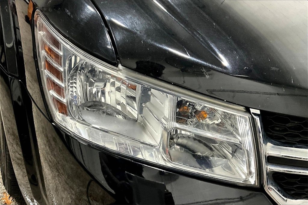 Used 2015 Dodge Journey SXT w/ Flexible Seating Group image 29