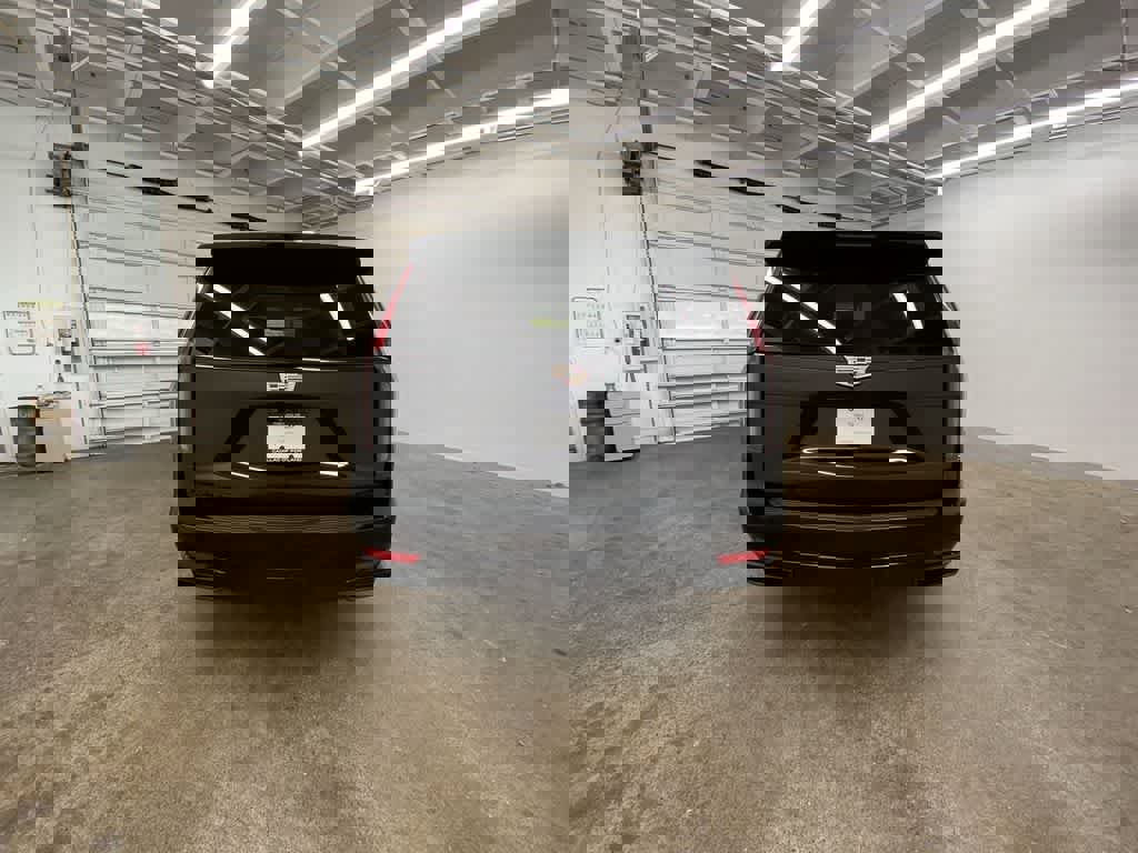 Used 2022 Cadillac Escalade Sport Platinum image 5