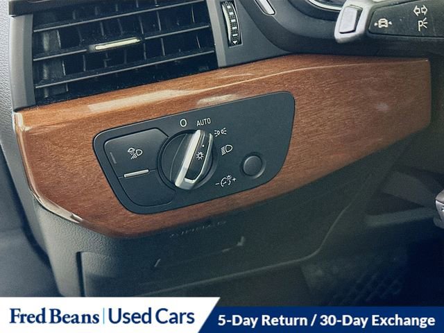 Used 2023 Audi A4 2.0T Premium w/ Convenience Package image 11