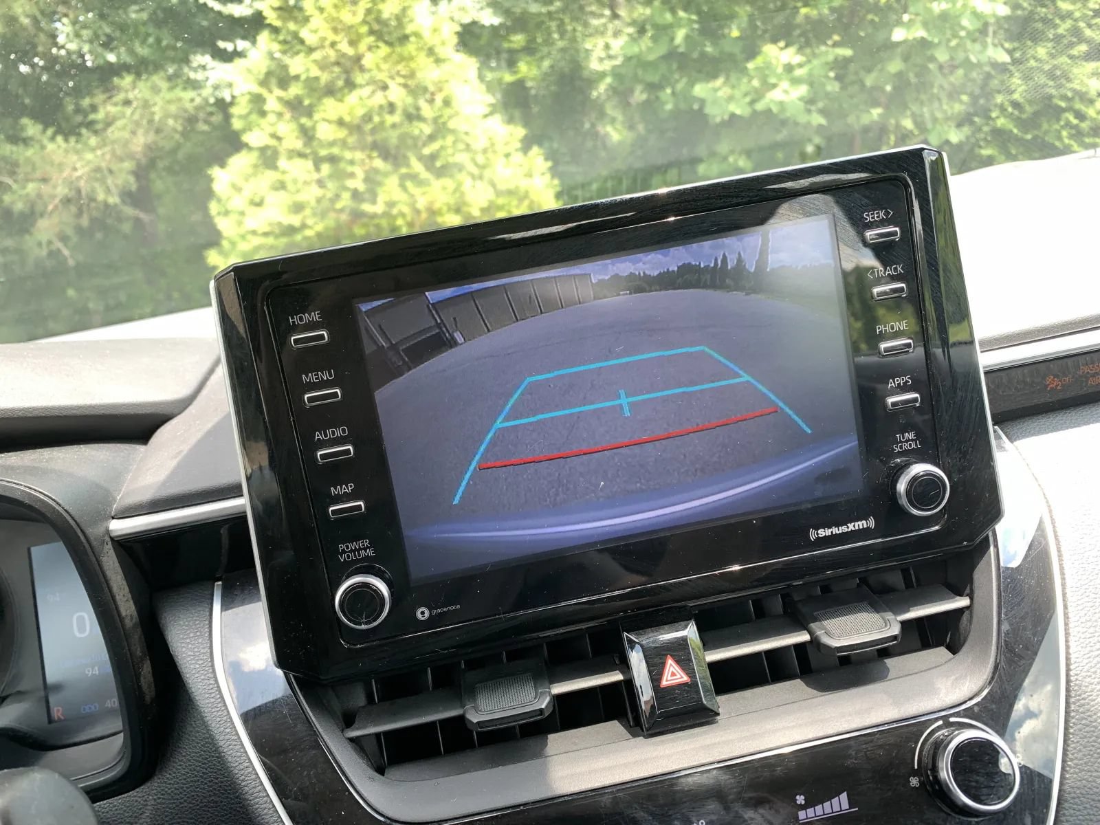 Used 2021 Toyota Corolla LE FWD image 12