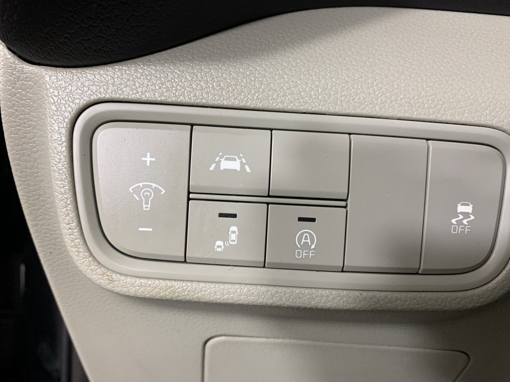 Used 2022 Kia Soul LX w/ Technology Package image 16