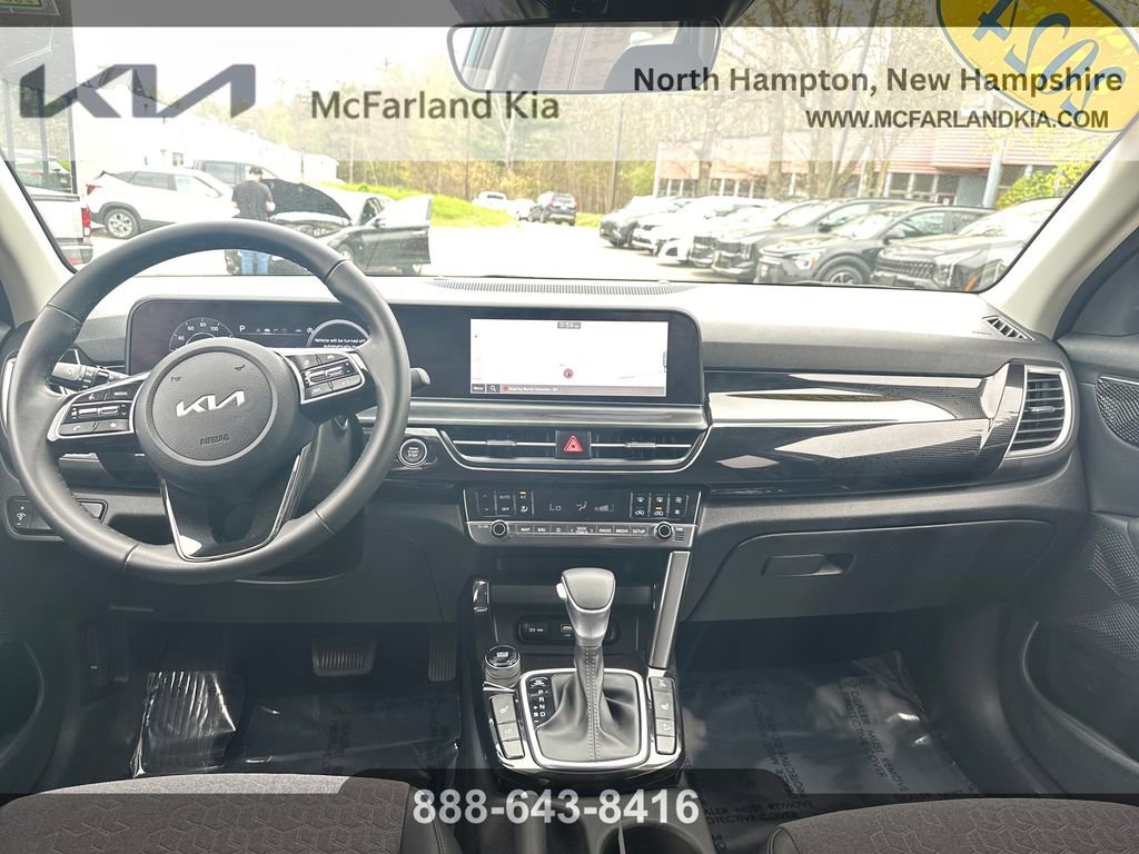 Used 2024 Kia Seltos S AWD/4WD image 13