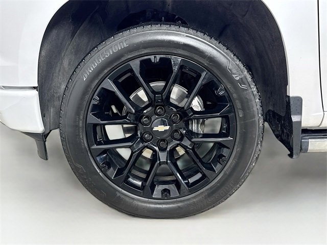 Used 2025 Chevrolet Silverado 1500 High Country w/ Technology Package image 32