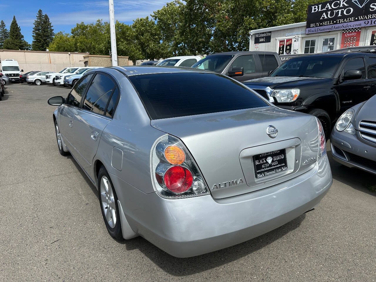 Used 2002 Nissan Altima 2.5 SL FWD image 7