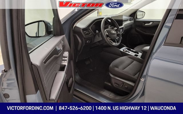 Used 2024 Ford Escape Active w/ Tech Pack #2 AWD/4WD image 8