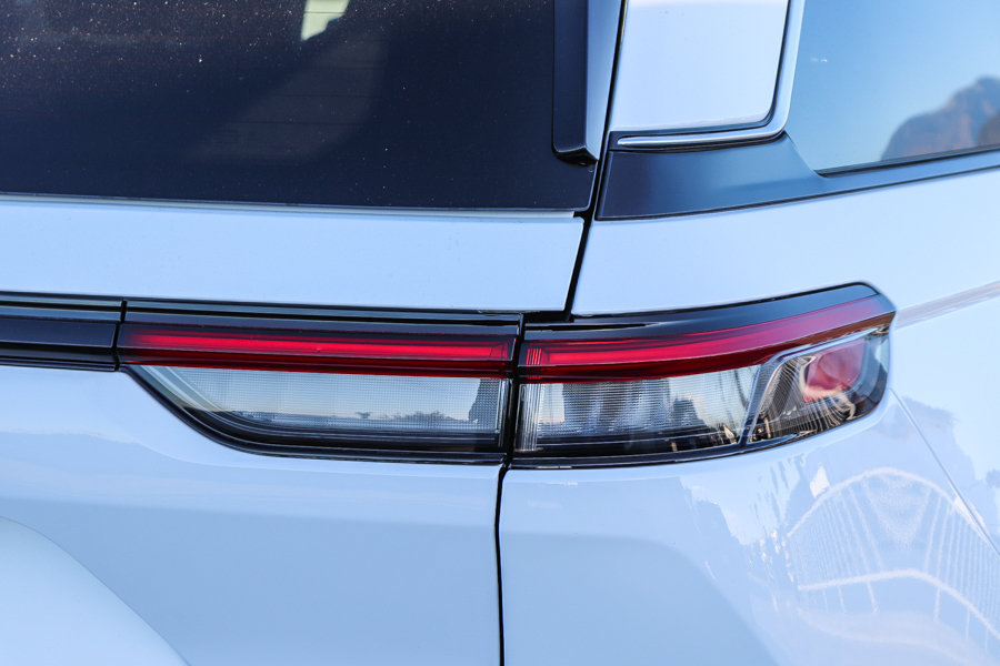 New 2026 Jeep Grand Cherokee Laredo AWD/4WD image 10