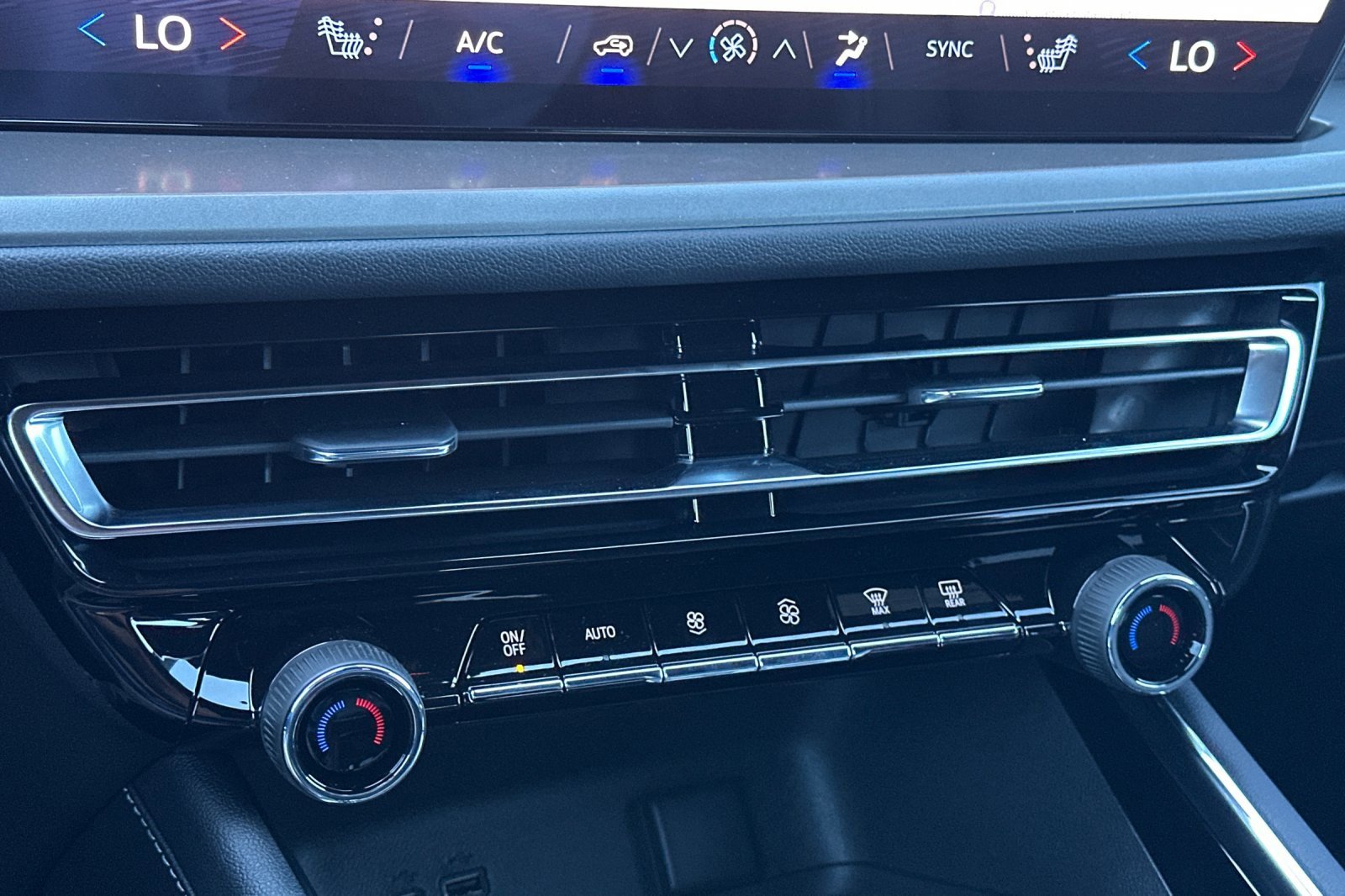 New 2026 Chevrolet Traverse LT image 22