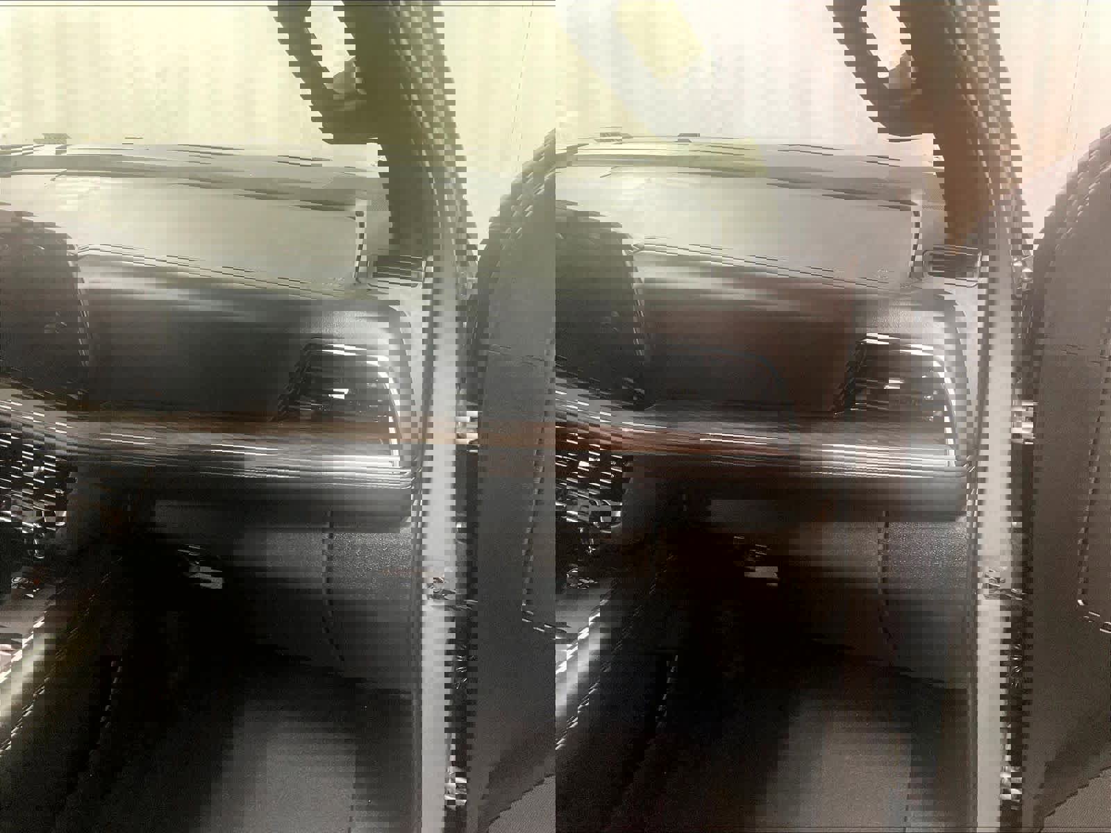 Used 2025 Chevrolet Tahoe LT image 13