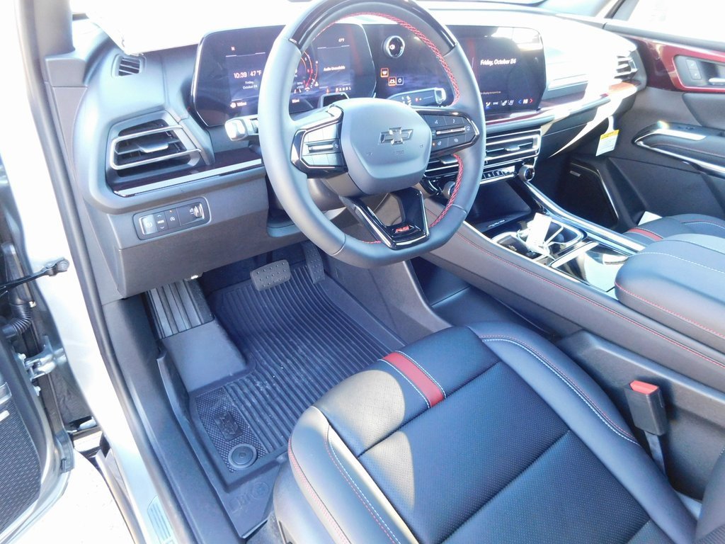 New 2026 Chevrolet Traverse RS w/ LPO, Floor Liner Package image 14