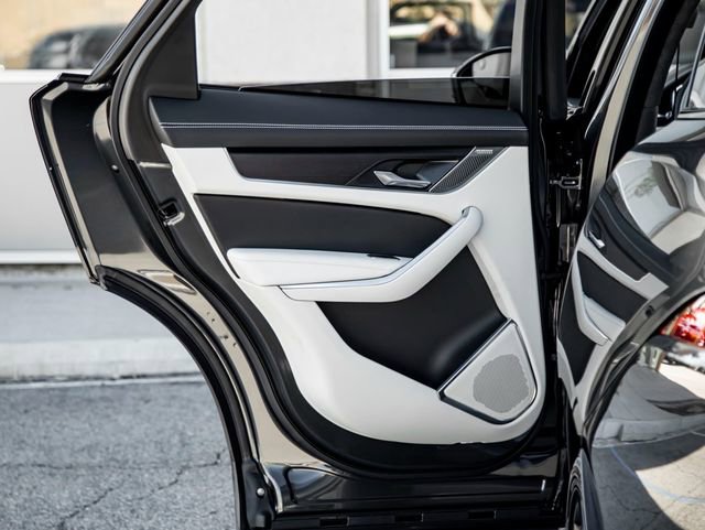 New 2025 Jaguar F-PACE R-Dynamic S image 19