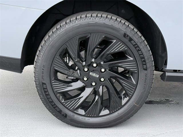 New 2025 Lincoln Navigator Reserve w/ Jet Appearance Package image 4