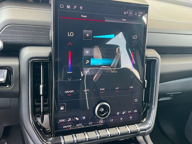 New 2026 GMC Yukon AT4 Ultimate AWD/4WD image 11
