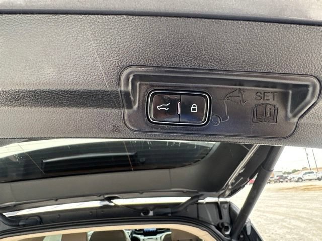 Used 2021 Ford Explorer XLT w/ Equipment Group 202A AWD/4WD image 24