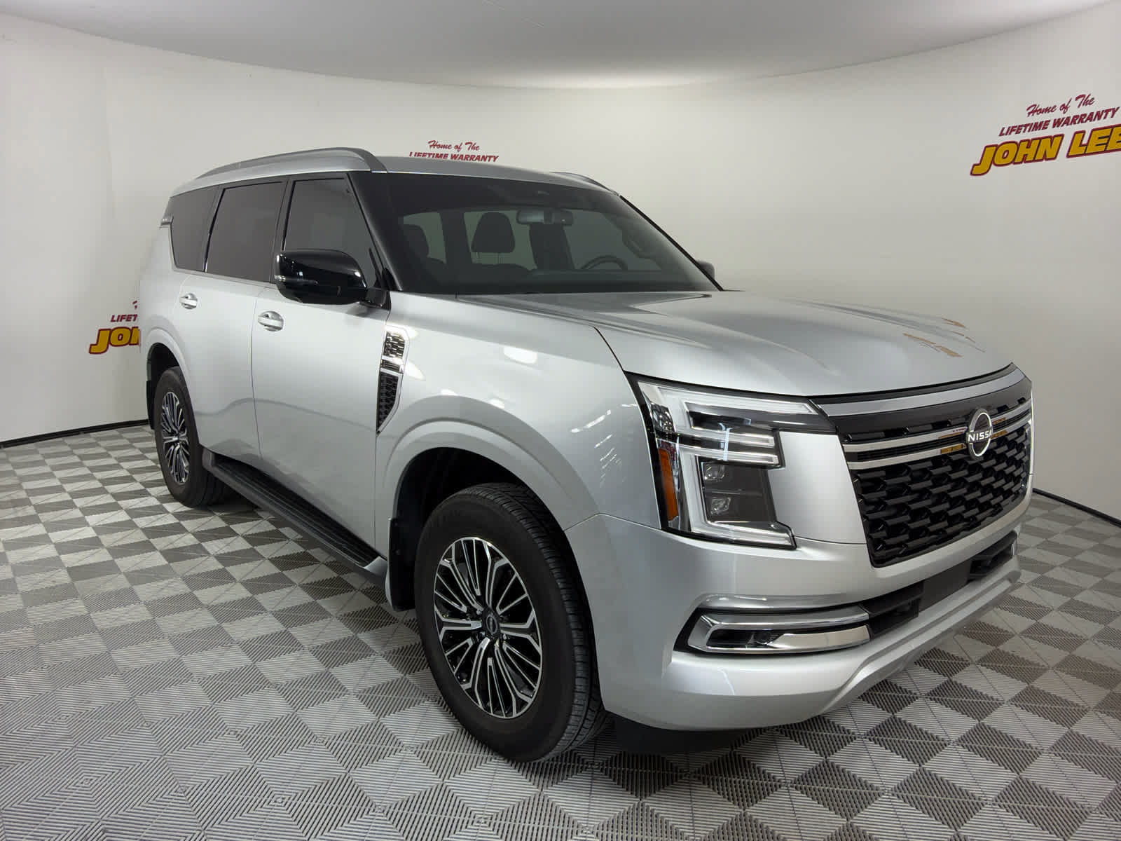 Certified 2025 Nissan Armada SL w/ Captain's Chari Seat Package RWD image 8