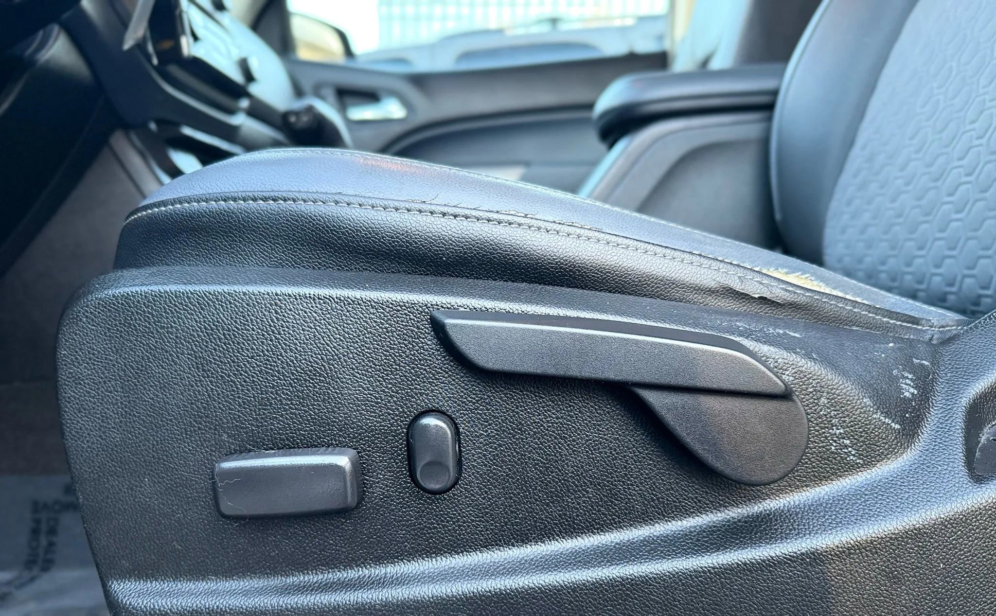 Used 2017 Chevrolet Colorado Z71 image 24