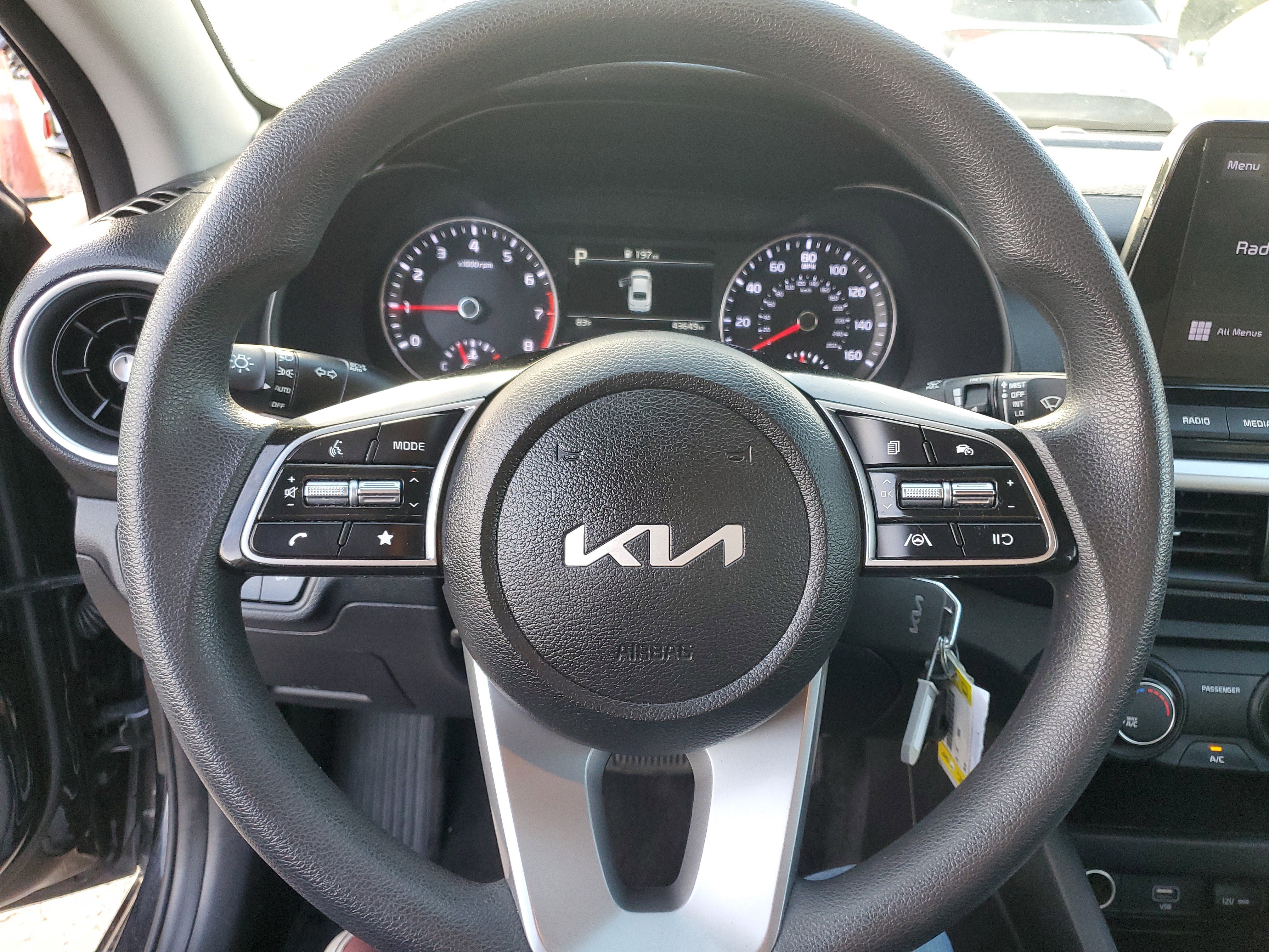 New 2022 Kia Forte LXS w/ LXS Technology Package image 17