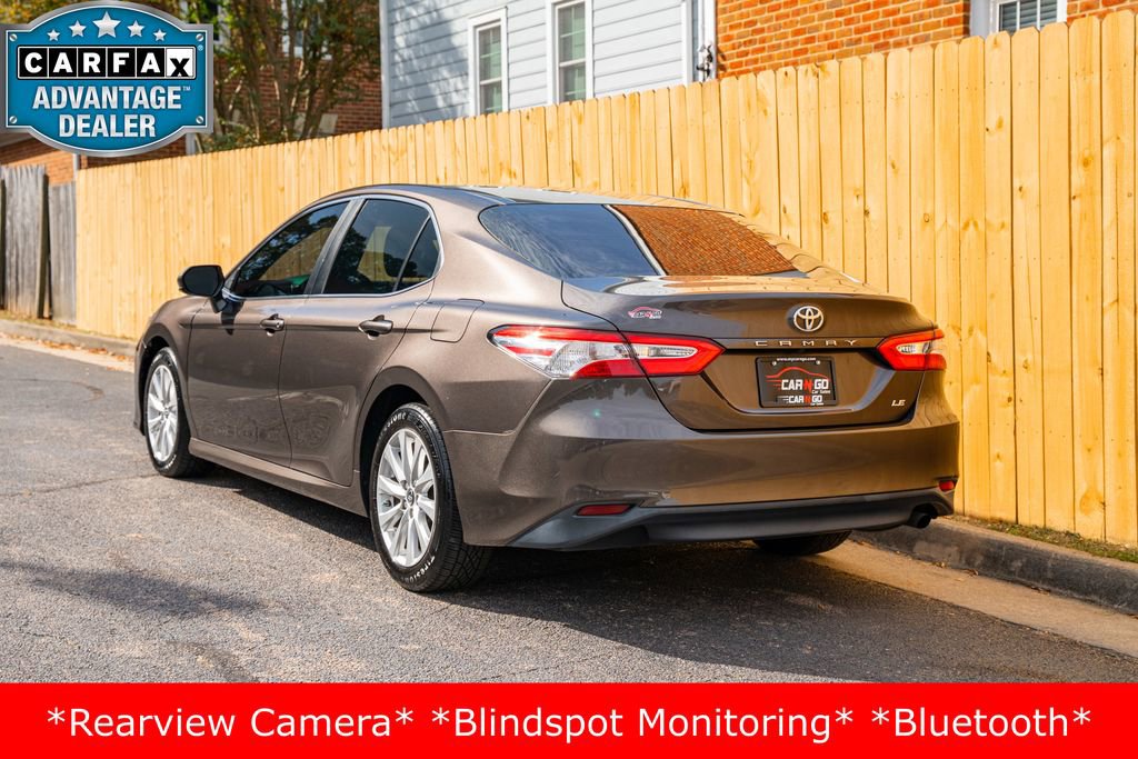 Used 2018 Toyota Camry LE image 9
