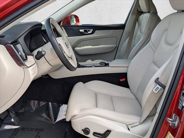 Used 2021 Volvo XC60 T6 Inscription AWD/4WD image 17