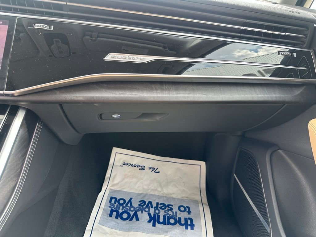 Used 2025 Audi Q7 3.0T Prestige image 13