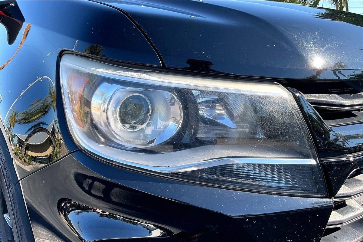 Used 2021 Chevrolet Colorado LT w/ Redline Special Edition image 33