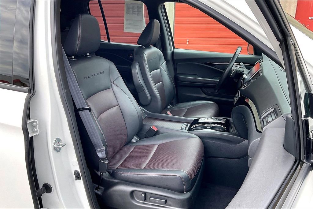 Used 2023 Honda Ridgeline Black Edition image 7