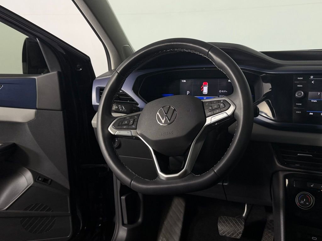 Used 2023 Volkswagen Taos SE w/ Panoramic Sunroof Package image 14