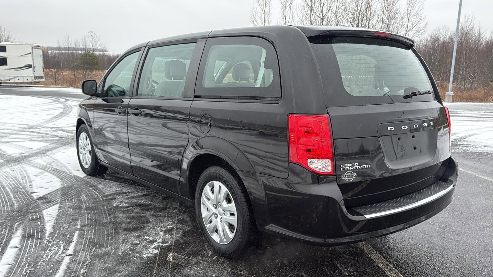 Used 2015 Dodge Grand Caravan American Value Package w/ UConnect Hands-Free Group image 10