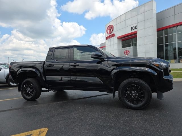 Used 2024 Toyota Tacoma SR AWD/4WD image 1
