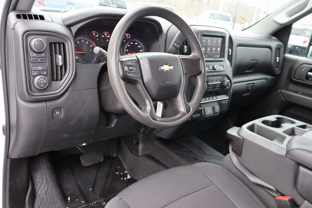 Used 2020 Chevrolet Silverado 2500 Custom w/ Custom Value Package image 5