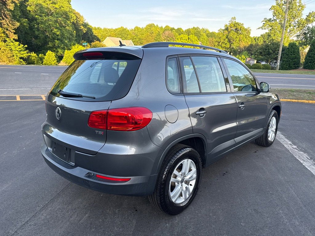 Used 2016 Volkswagen Tiguan S FWD image 6