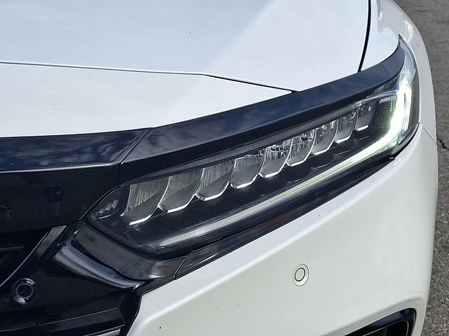 Used 2022 Honda Accord Touring image 9
