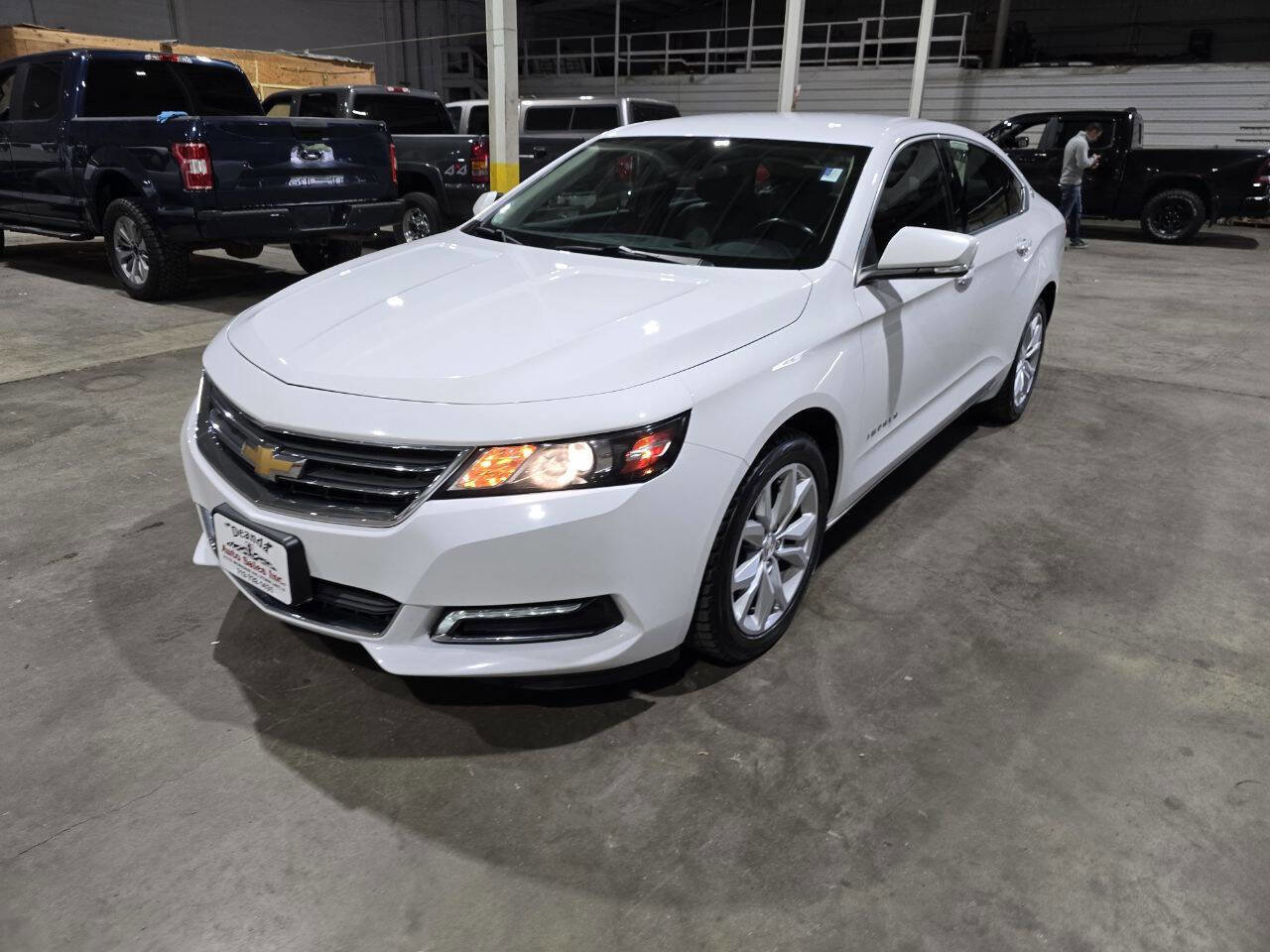 Used 2019 Chevrolet Impala LT image 3
