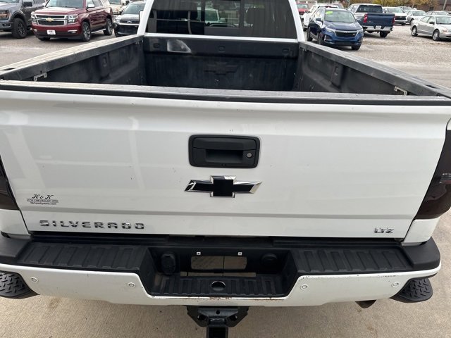 Used 2018 Chevrolet Silverado 3500 LTZ image 6