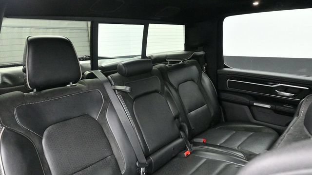 Used 2019 RAM 1500 Laramie AWD/4WD image 13