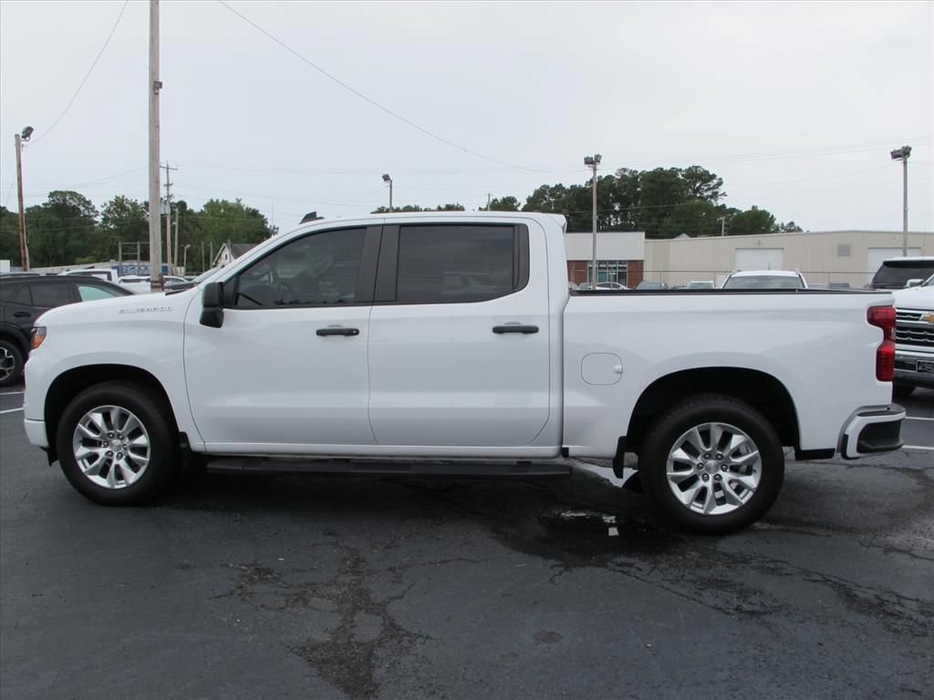 Used 2024 Chevrolet Silverado 1500 Custom RWD image 6