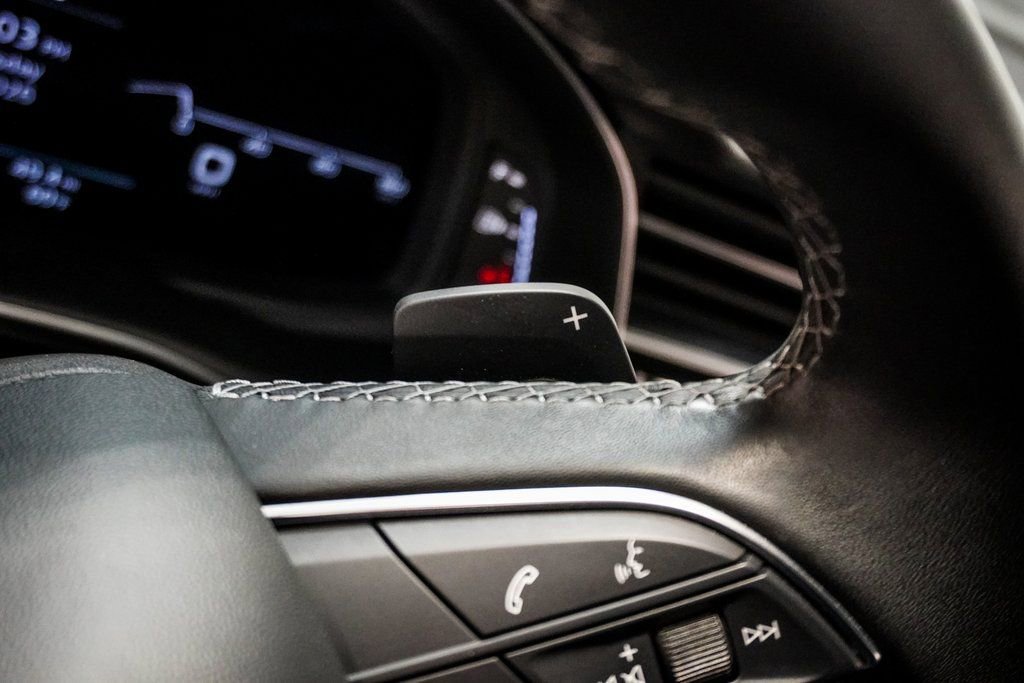 Used 2023 Audi Q8 Prestige w/ Prestige Package image 19