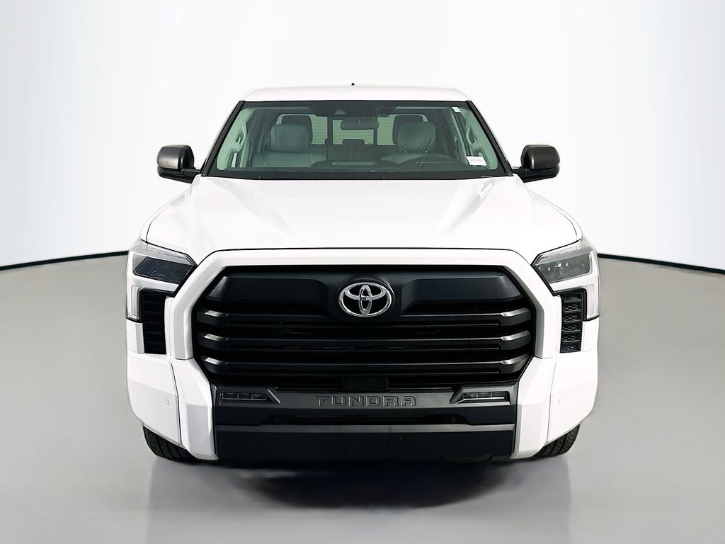 Used 2022 Toyota Tundra SR5 w/ SR5 Convenience Package RWD image 2