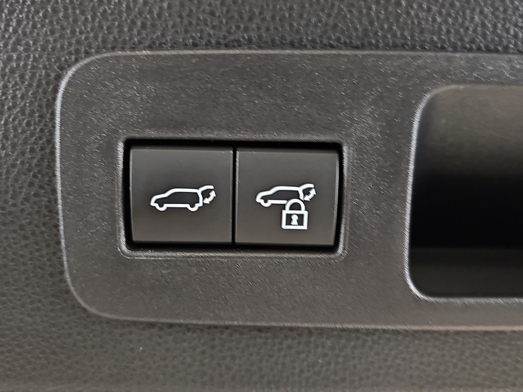 New 2026 Lexus LX 600 4WD w/ Luxury Package image 13