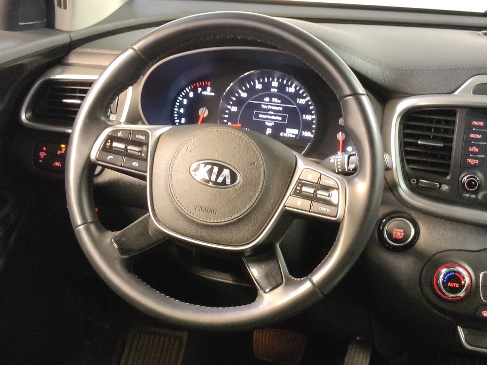 Used 2020 Kia Sorento EX FWD image 22