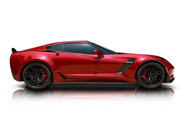 Used 2017 Chevrolet Corvette Z06 RWD image 2