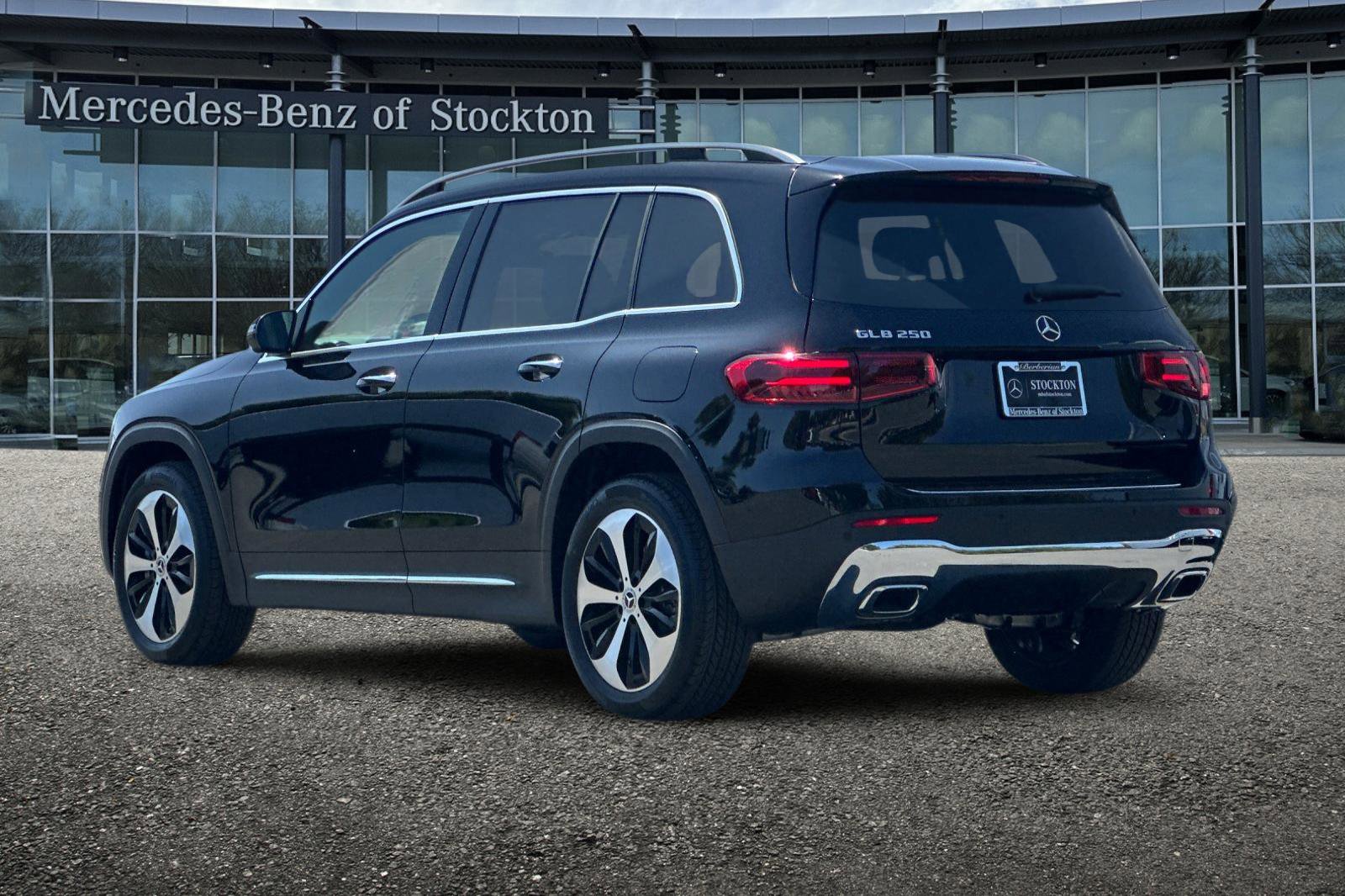 New 2025 Mercedes-Benz GLB 250 250 image 6