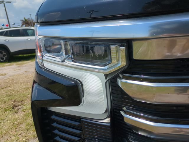 Used 2023 Chevrolet Silverado 1500 High Country w/ Technology Package AWD/4WD image 10