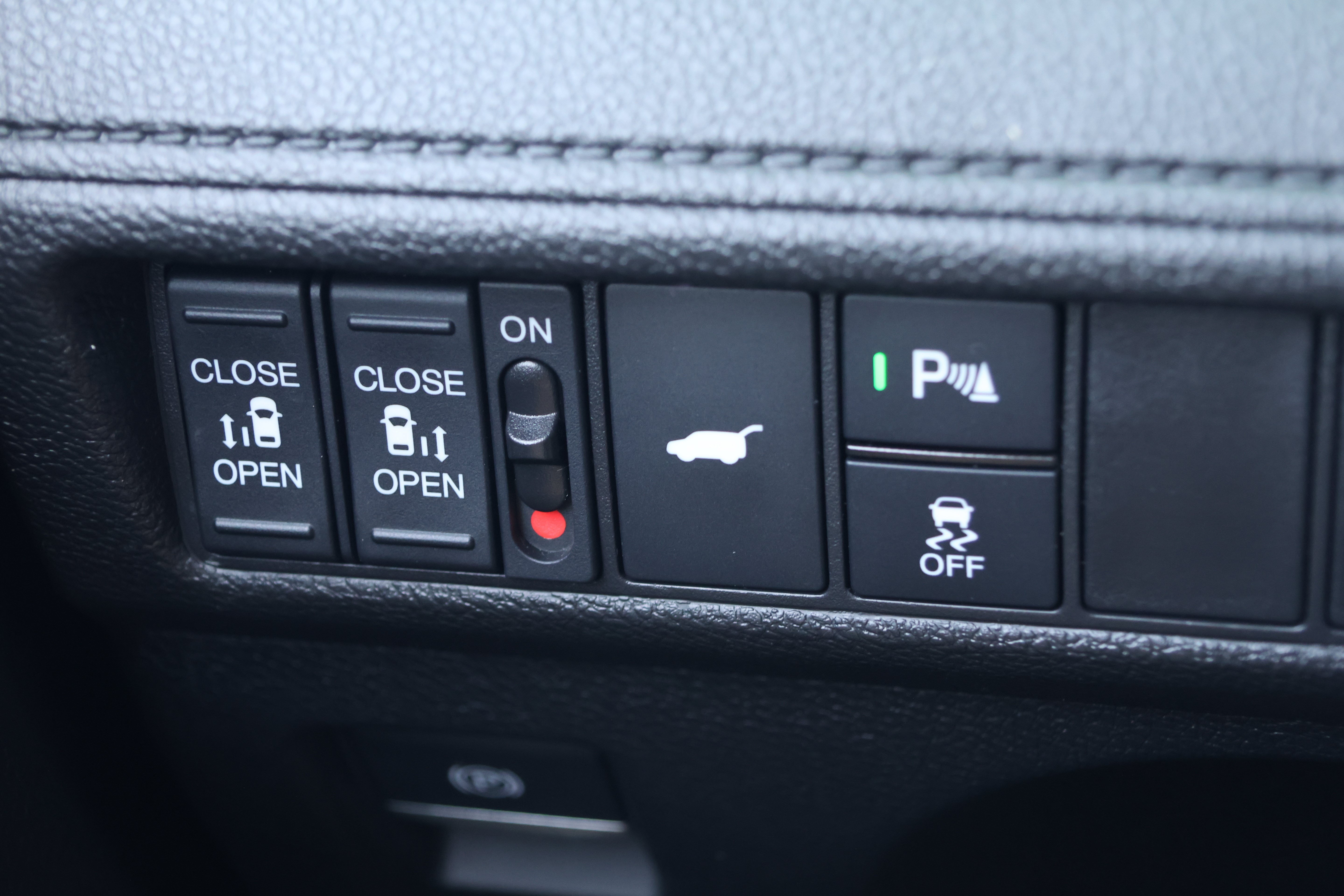 Used 2025 Honda Odyssey Elite image 16
