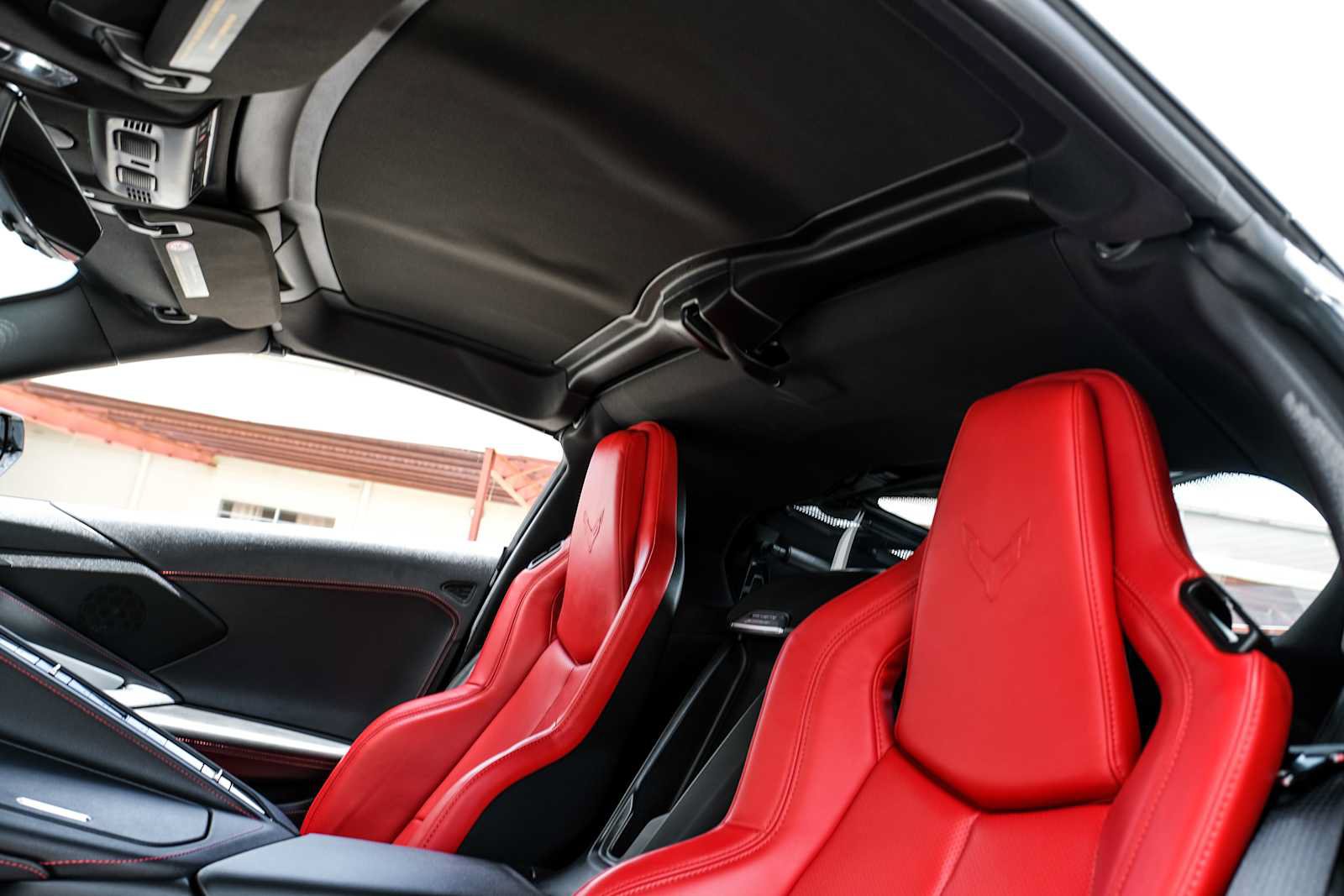 Used 2025 Chevrolet Corvette Z06 RWD image 28