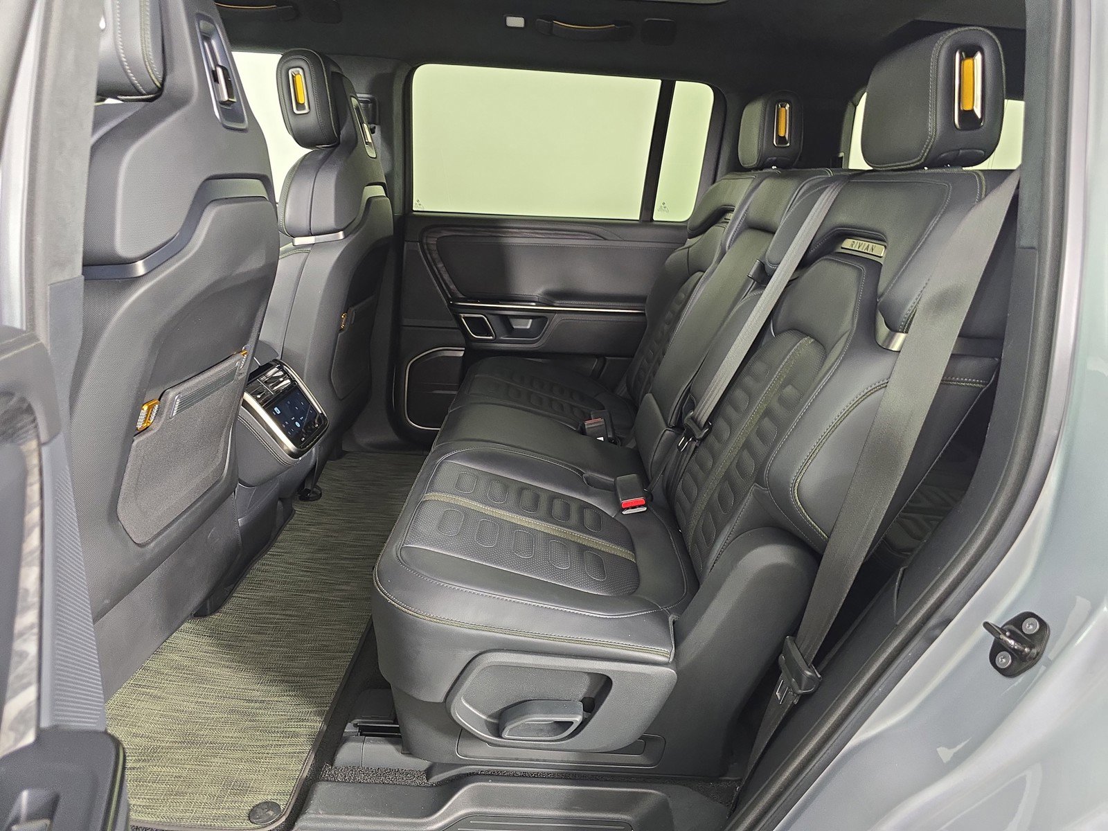 Used 2022 Rivian R1S Launch Edition image 21